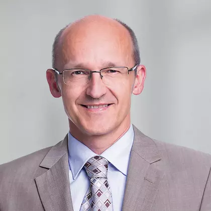 Dr. Michael Cleuvers