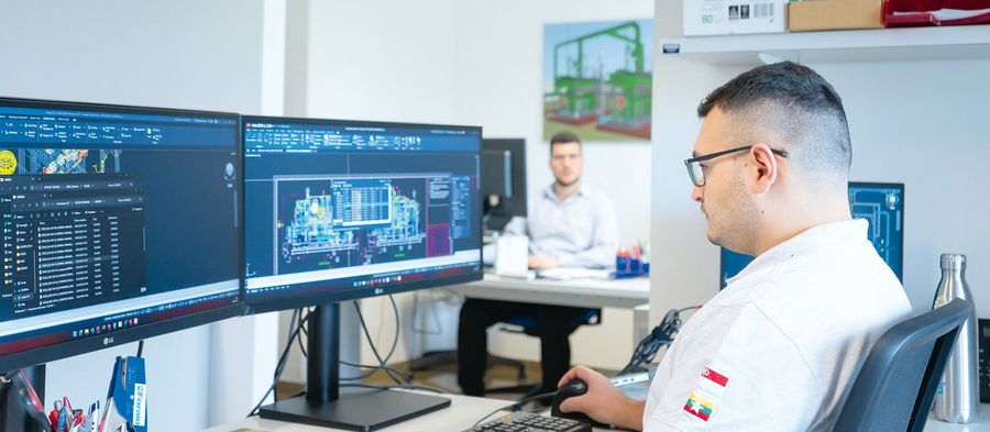 Forain Srl Ingenieure in der technischen Abteilung 