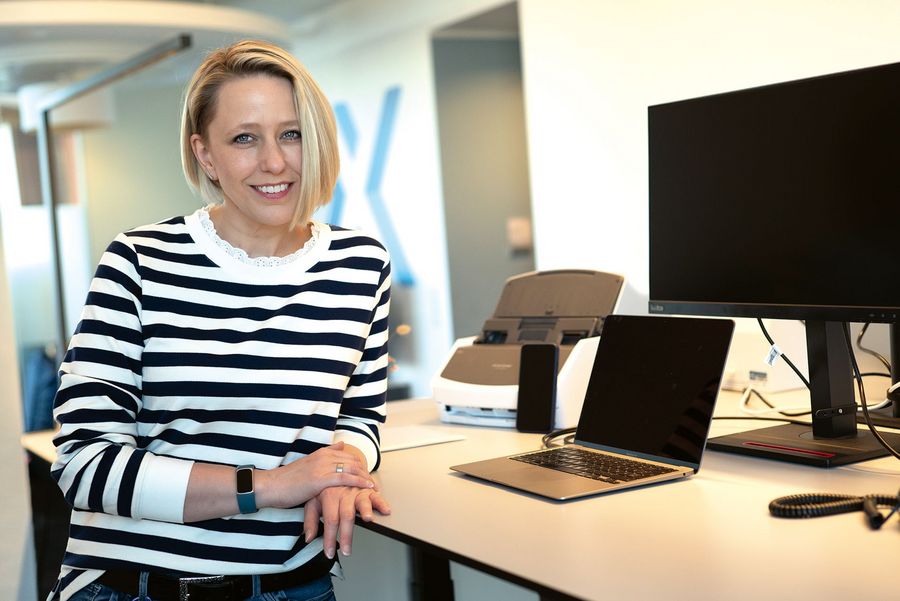 Anja Schieke-Bosner, Leiterin Unternehmenskommunikation & Marketing der x-ion GmbH Anja Schieke-Bosner, Leiterin Unternehmenskommunikation & Marketing der x-ion GmbH