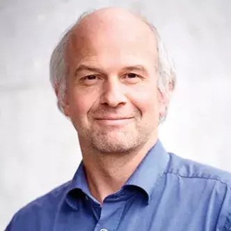 Dr. Christoph Theiss