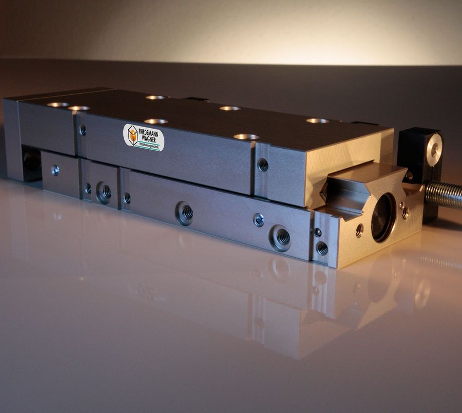 Friedemann Wagner GmbH Linearschlitten