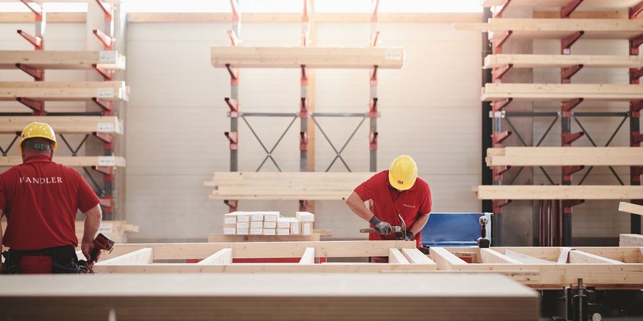 Vom Handwerk zur inter­nationalen Hochbaustrategie